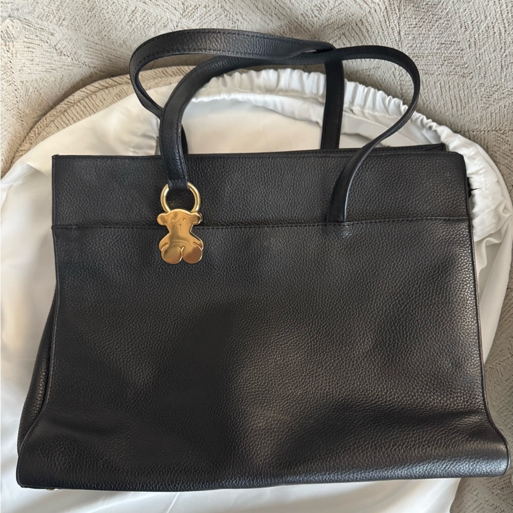 Tous Elegant Black Leather Tote Bag